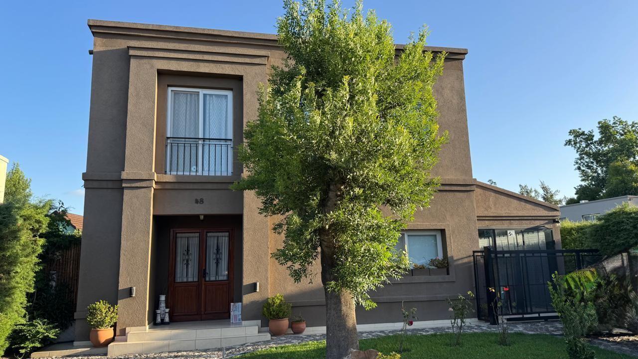 Foto de Casa Chalet en Venta en El Portal de Pilar, Pilar, G.B.A. Zona Norte, imagen 1