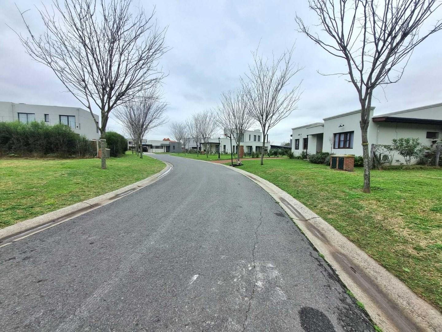 Foto de Terreno Lote en Venta en Santo Tomas, Derqui, Pilar, imagen 1