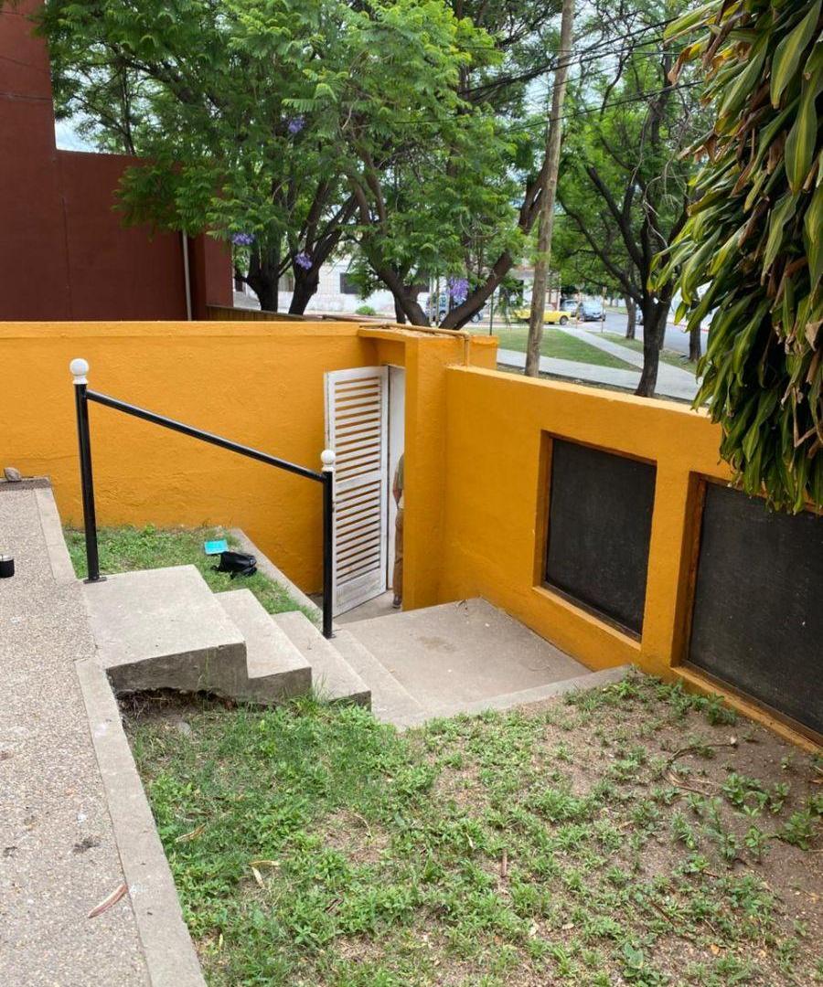 HERMOSO DUPLEX 2D. COMPLEJO IPV ALTO ALBERDI, INGRESO INDEPENDIENTE!!!