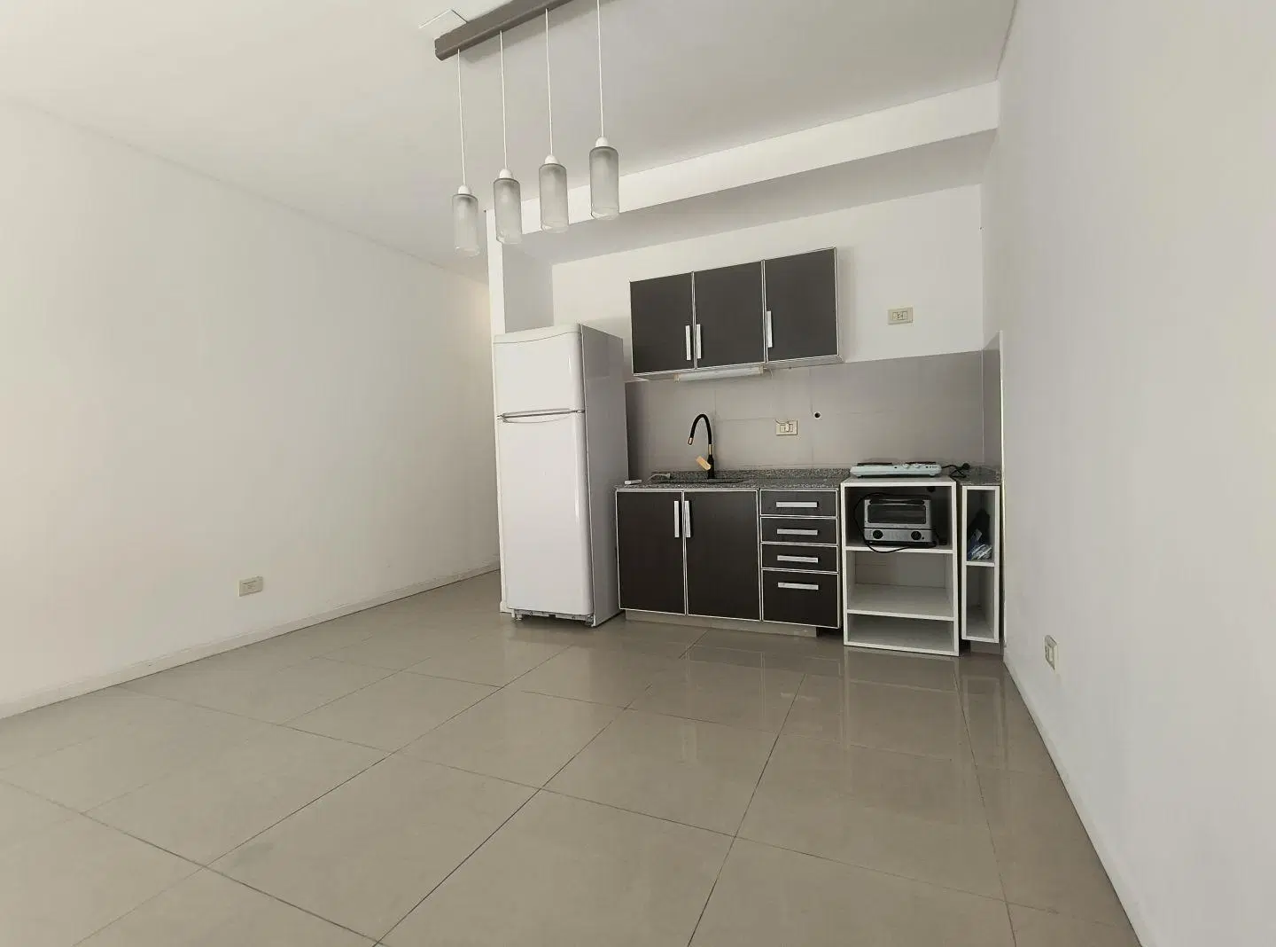 VENTA DEPARTAMENTO 1 AMBIENTE JARDIN COCHERA PARRILLA PILAR 4