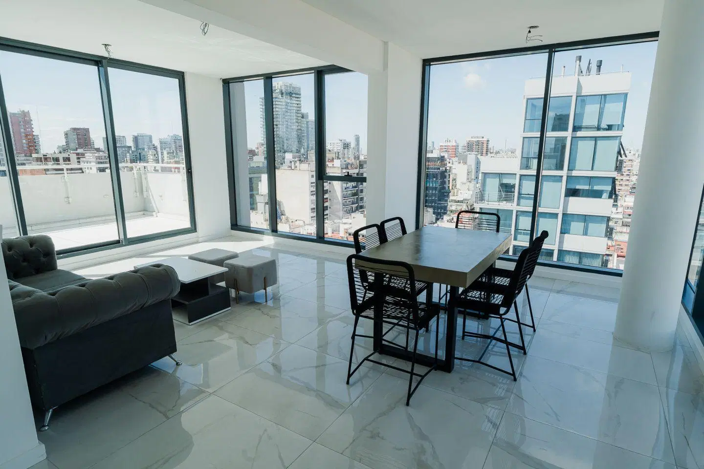 EVOQUE BELGRANO - VENTA TRIPLEX 4 AMBIENTES CON TERRAZA Y PARRILLA 3