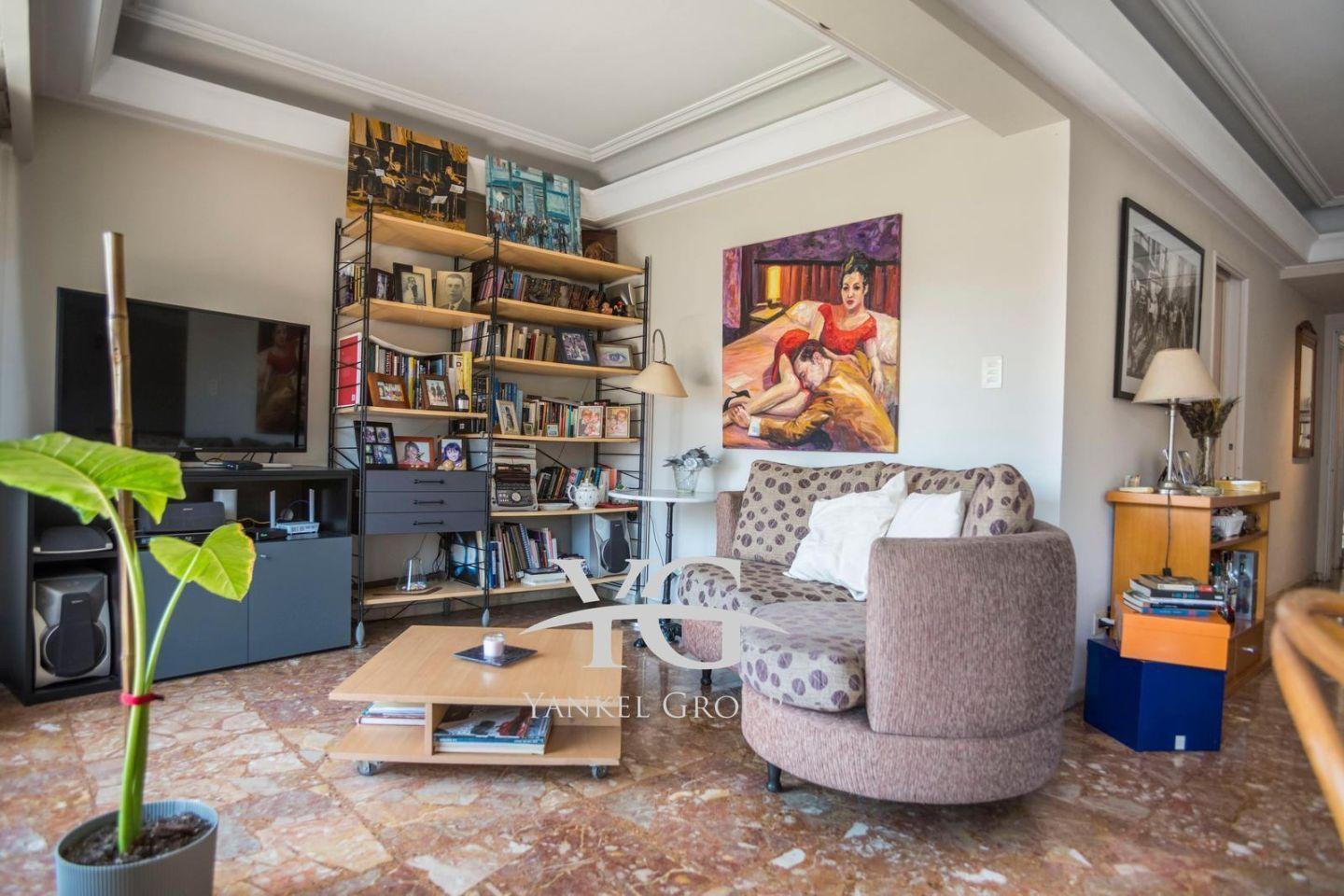 Foto de VENTA 4 AMBIENTES CON DEP. COCHERA Y TERRAZA!!, imagen 4