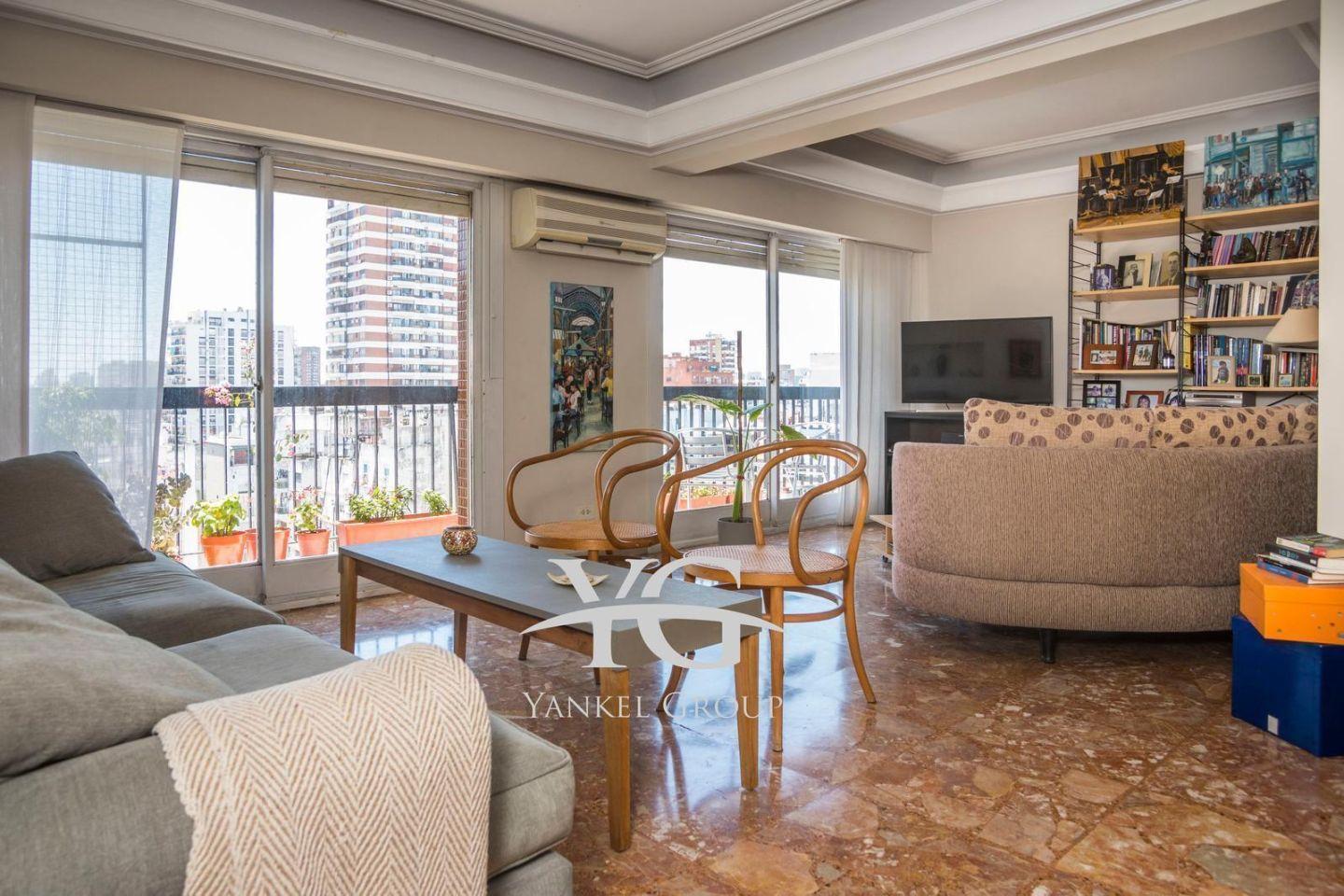 Foto de VENTA 4 AMBIENTES CON DEP. COCHERA Y TERRAZA!!, imagen 1