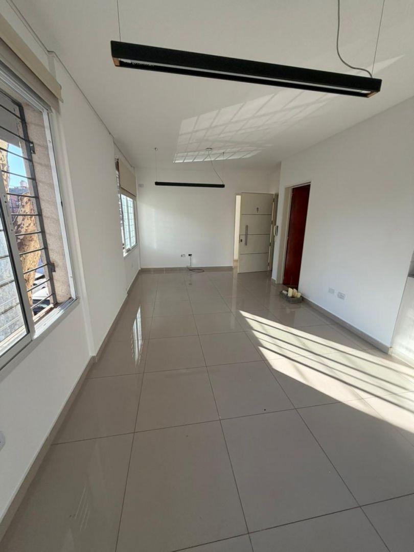 Foto de ALQUILER 2 AMBIENTES COCHERA Y TERRAZA NUÑEZ!!, imagen 2