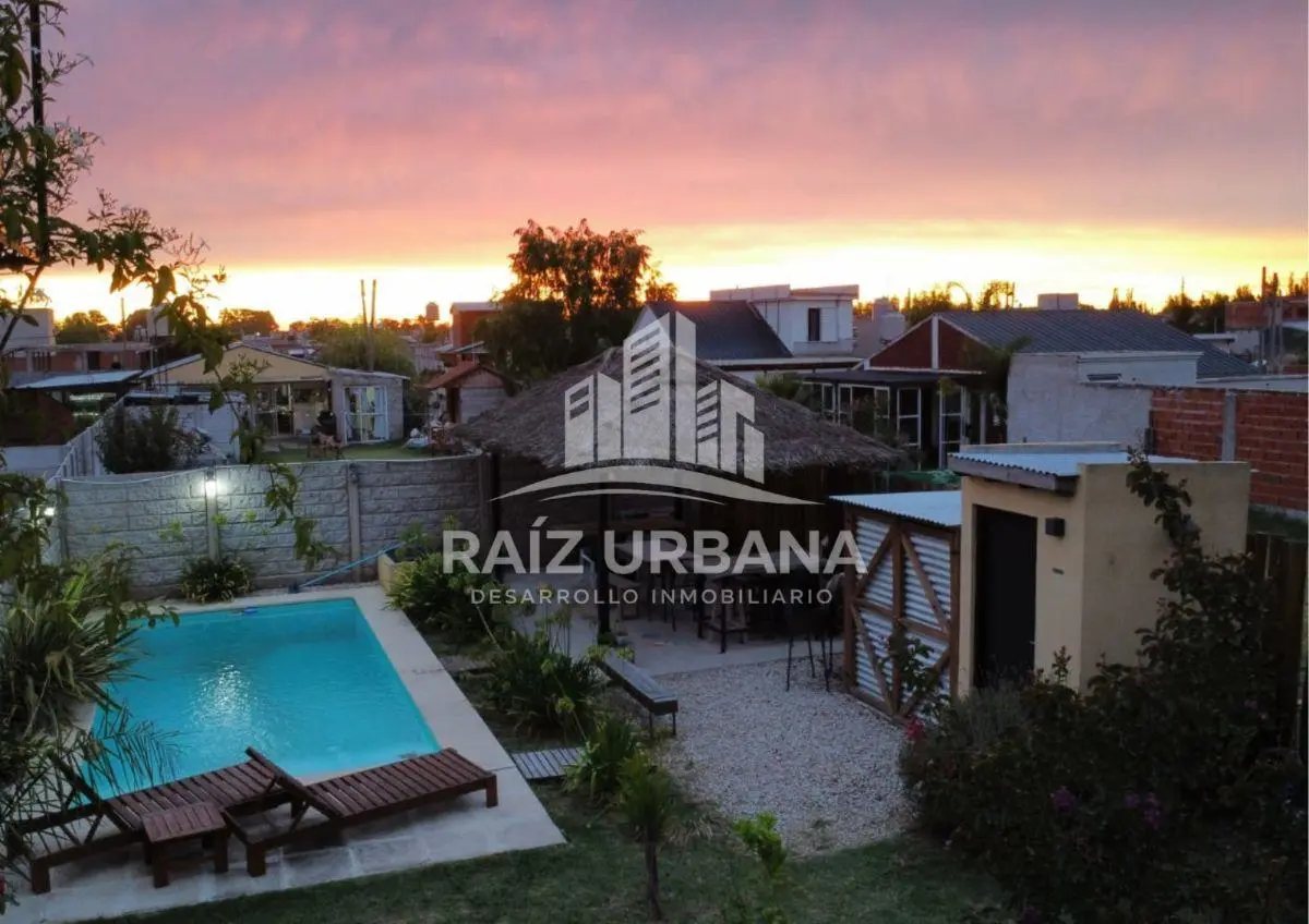 VENDO CASA 2 AMBIENTES EN SAN VICENTE CON PILETA 4