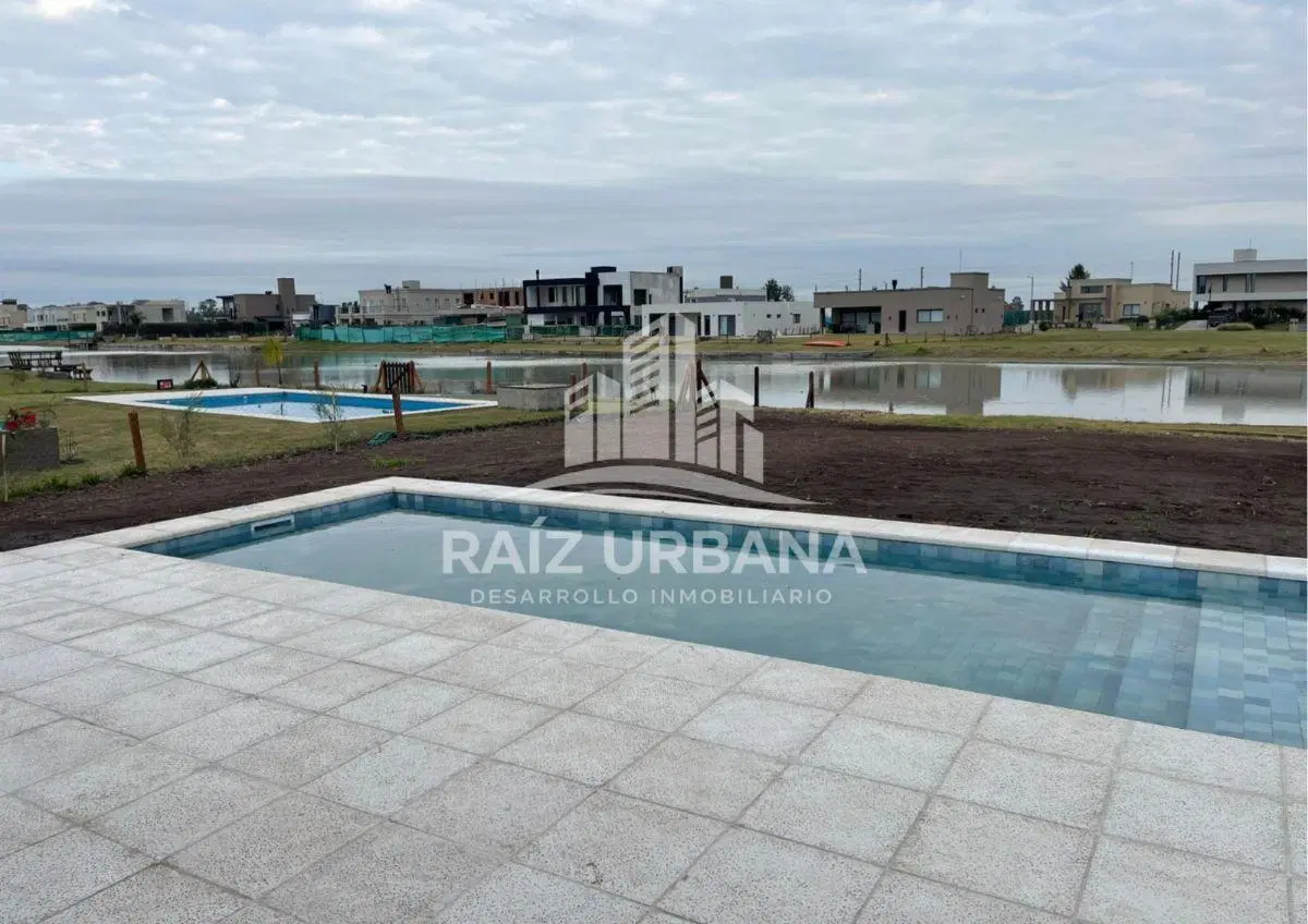 CASA 4 AMBIENTES VENTA SAN LUCAS A LA LAGUNA 3