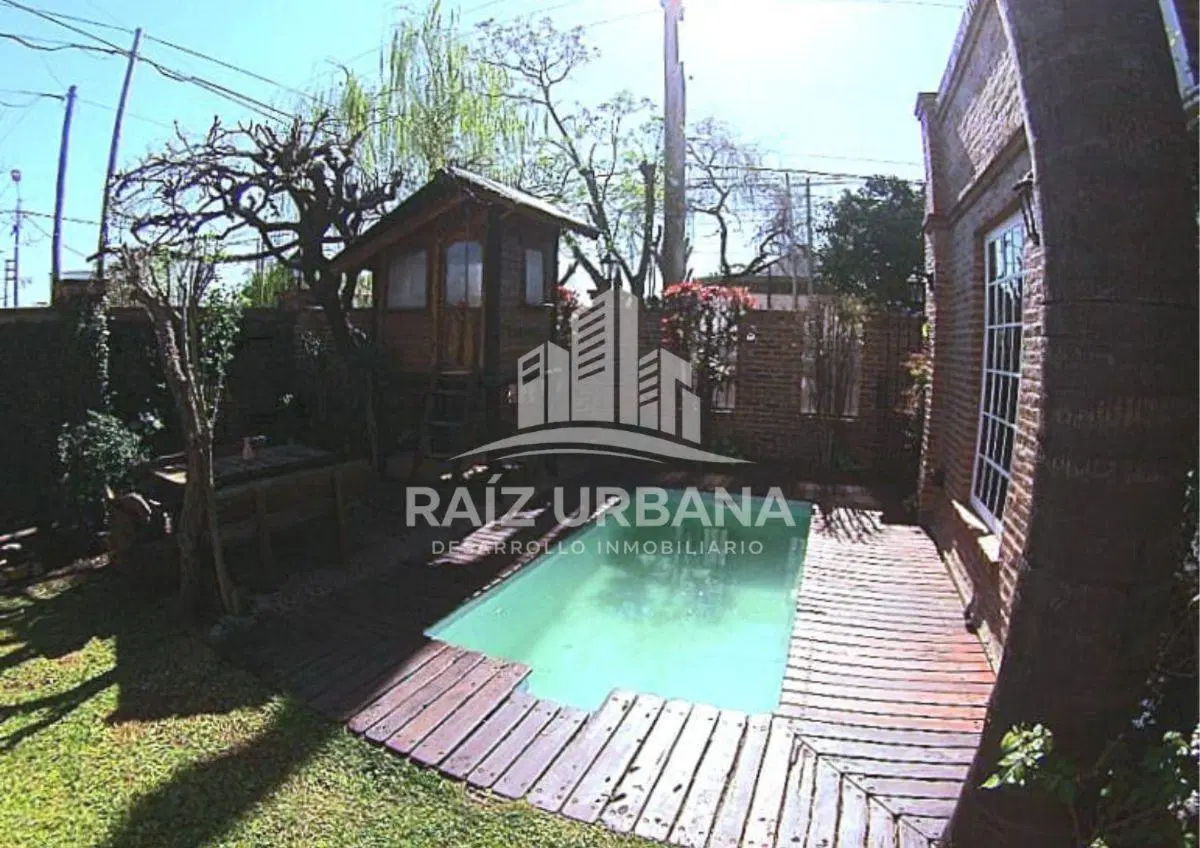 VENTA CASA 3 AMBIENTES CON PILETA 5