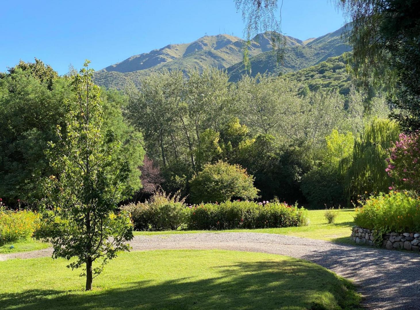 Casa en La cumbre con vista a las Sierras