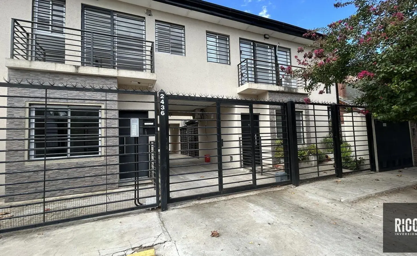 Departamento tipo duplex 3 ambientes en alquiler 1