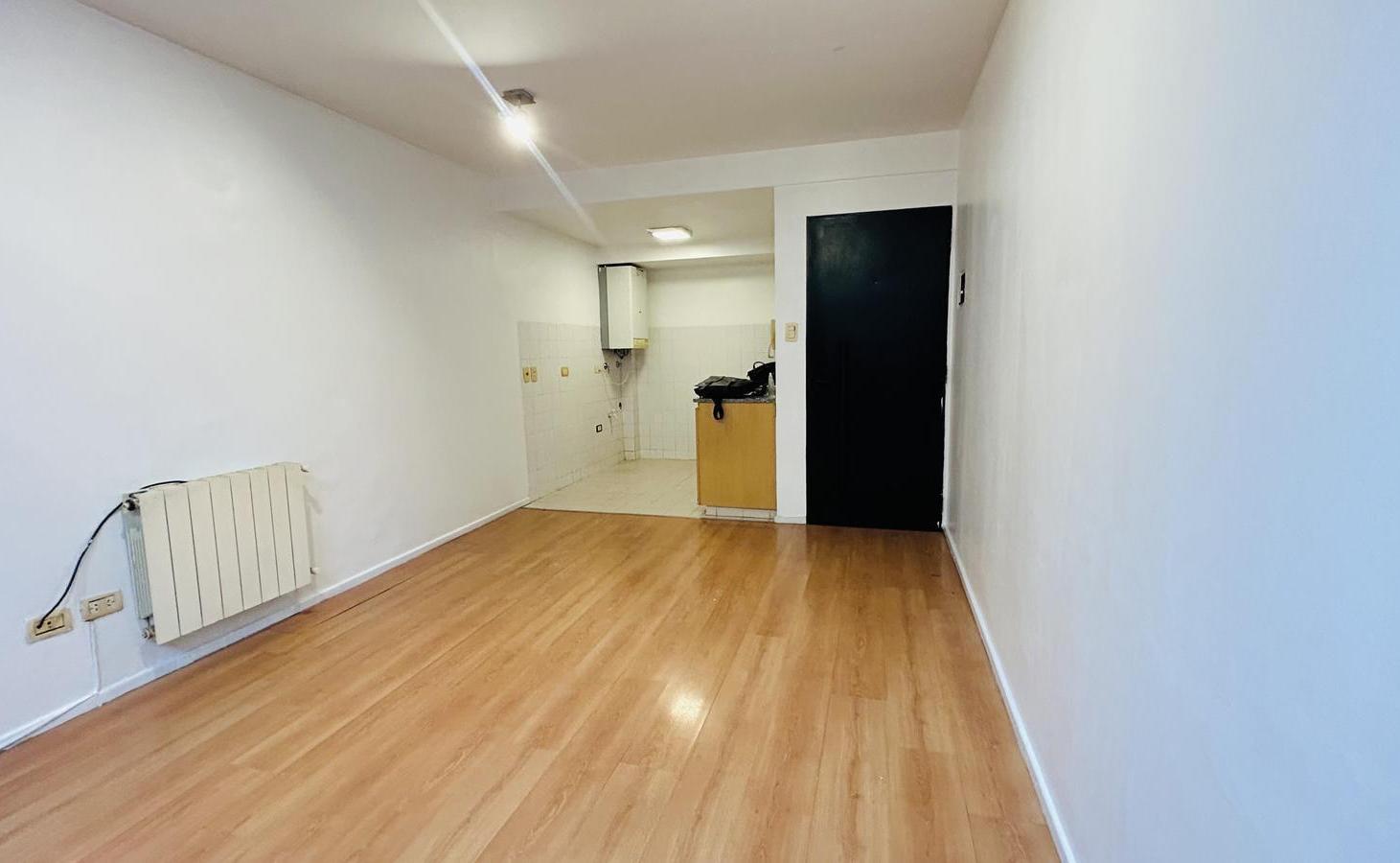 Foto de Departamento 2 ambientes tipo Loft en alquiler Bernal centro, imagen 1