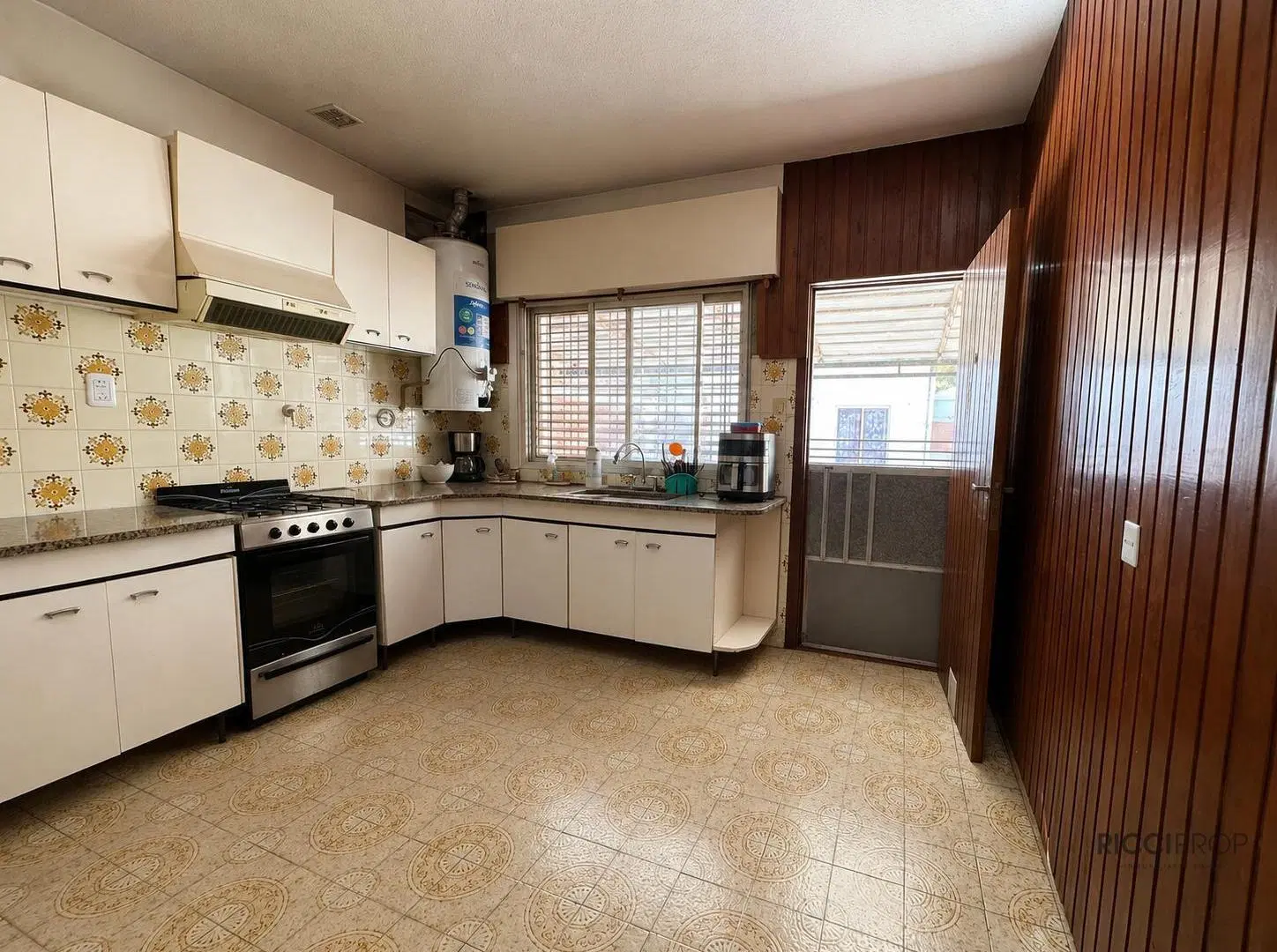 Casa en venta 3 ambientes Berazategui barrio Ducilo 4
