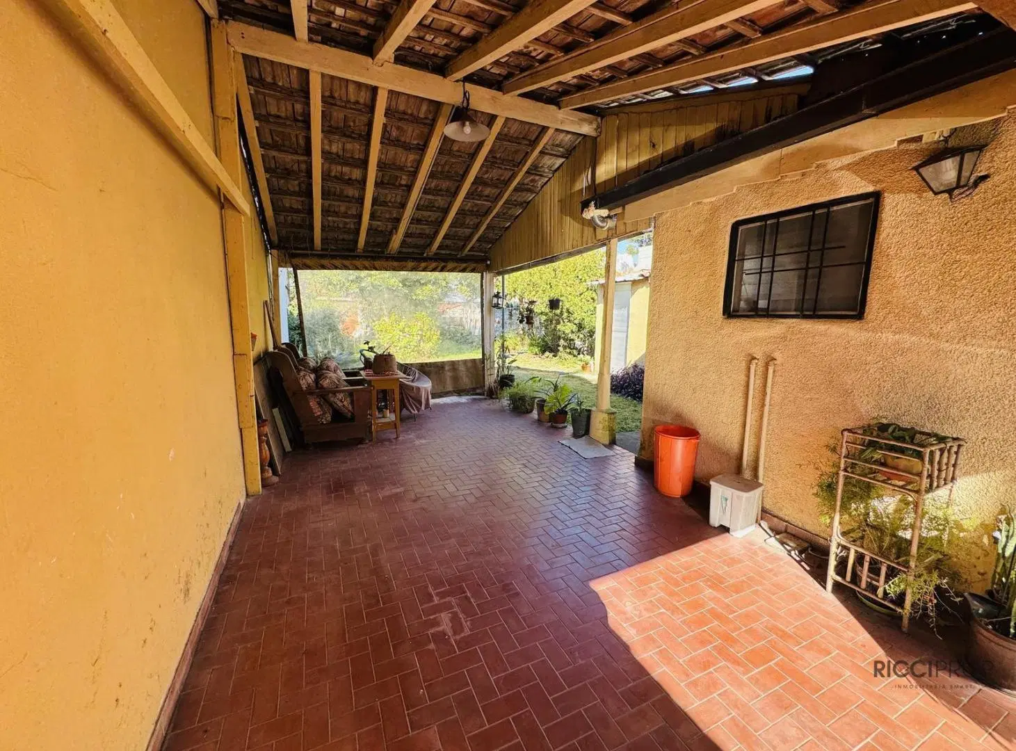 Casa 2 ambientes en venta en ezpeleta 2