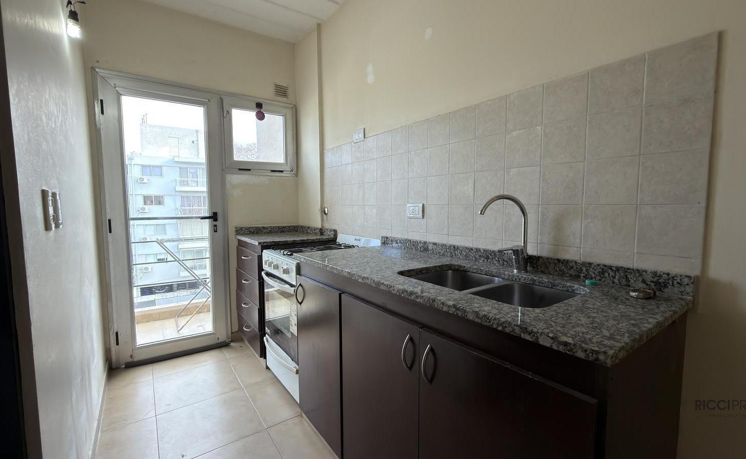Foto de Departamento 2 ambientes tipo Loft con cochera en Venta Alvear 1077 en, imagen 4