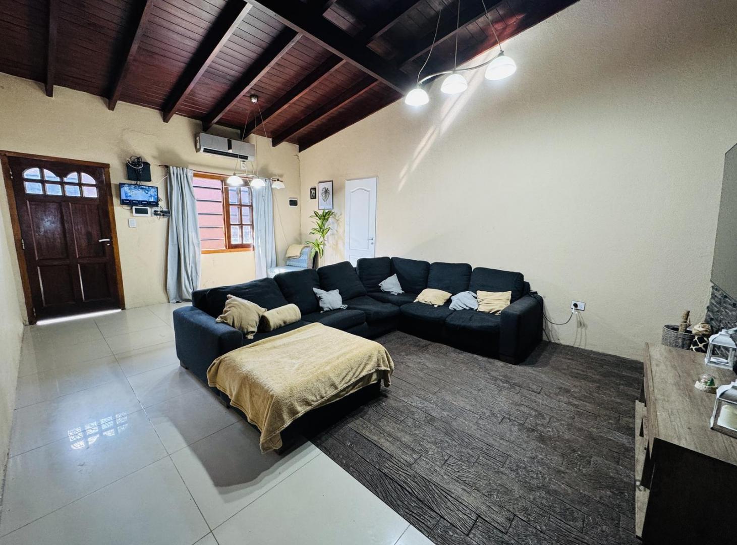 Foto de Casa 5 ambientes en venta platanos hudson berazategui, imagen 4