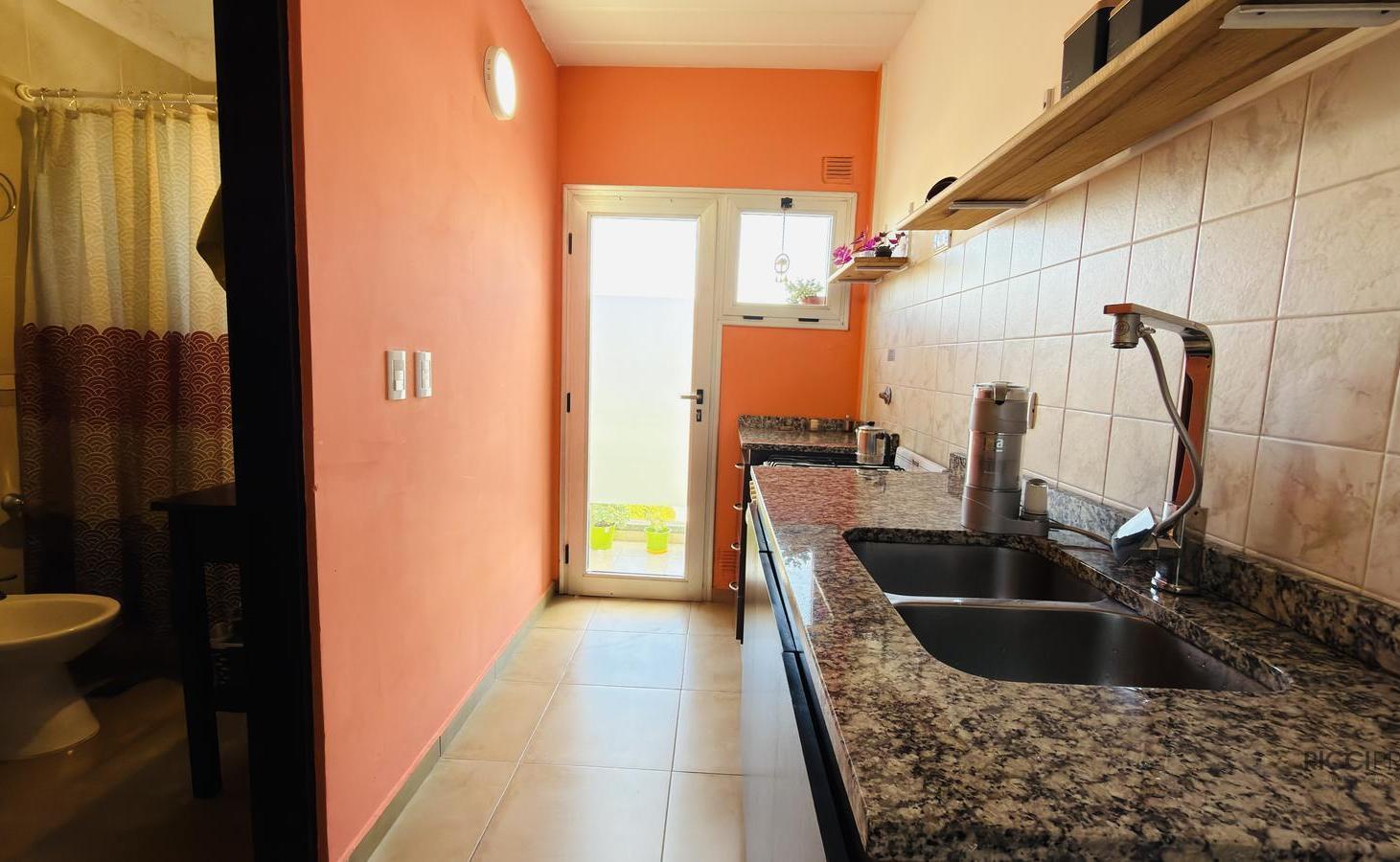 Foto de Departamento tipo loft 2 ambientes en alquiler con cochera Quilmes, imagen 4