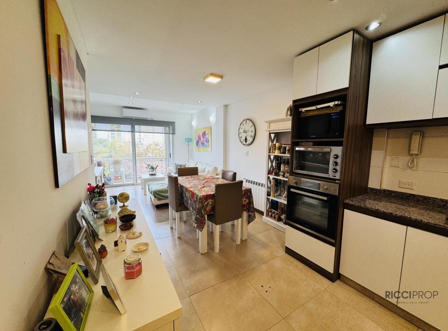 Foto de Departamento tipo duplex 3 ambientes en venta calle 149 842 berazategui, imagen 2