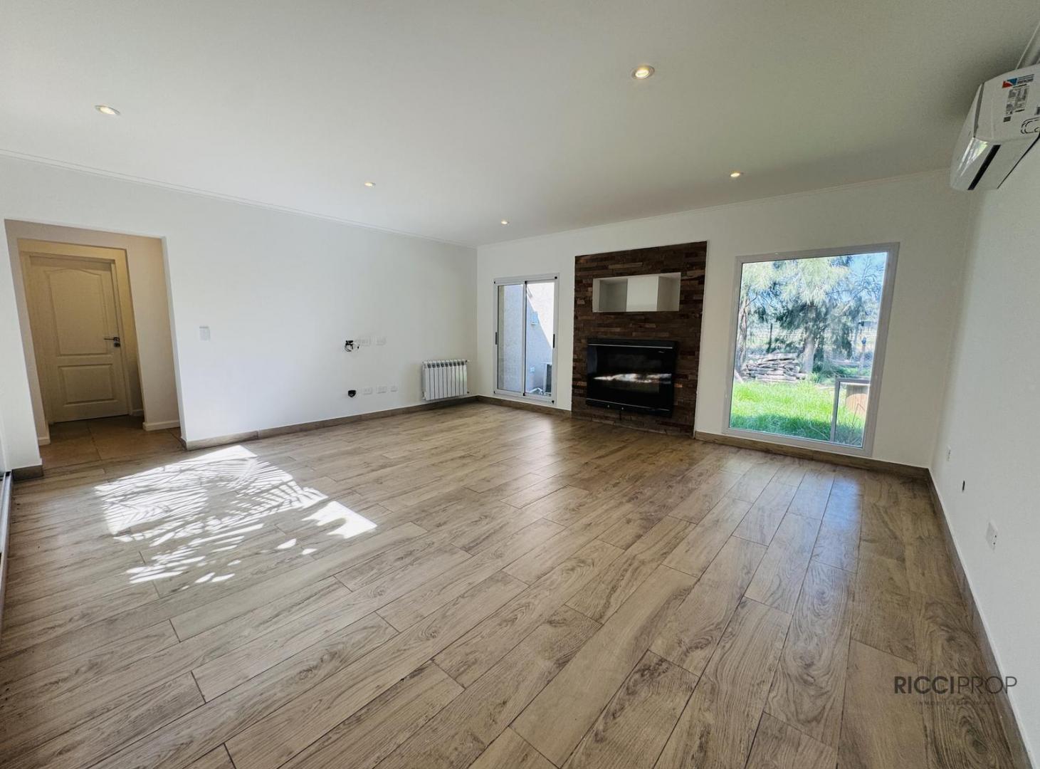 Foto de Casa 4 ambientes en venta club miralagos 2 la plata, imagen 5