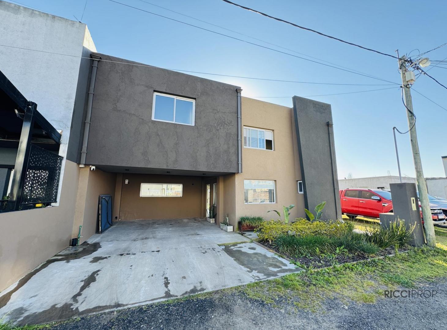 Foto de Casa 4 ambientes en venta patagones 963 barrio las moras 2 bosques, imagen 1