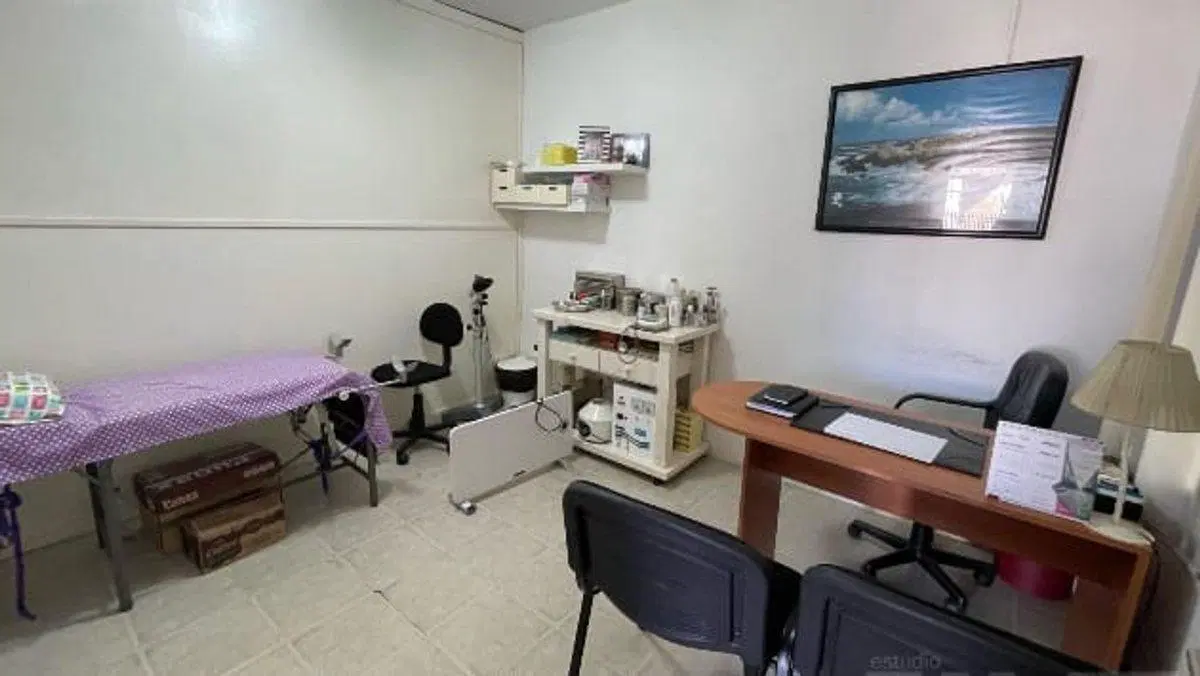 CASA DE 4 AMB, VENTA POSIBLE CONSULTORIO EN PADUA 5