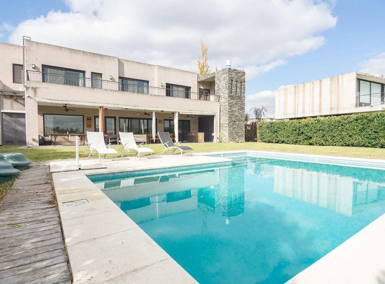 Imponente casa en venta en Santa Catalina V. Nueva 2