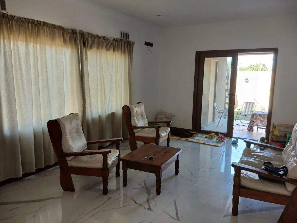 CASA DE 7 AMB.A ESTRENAR EN S,A,DE ARECO 4