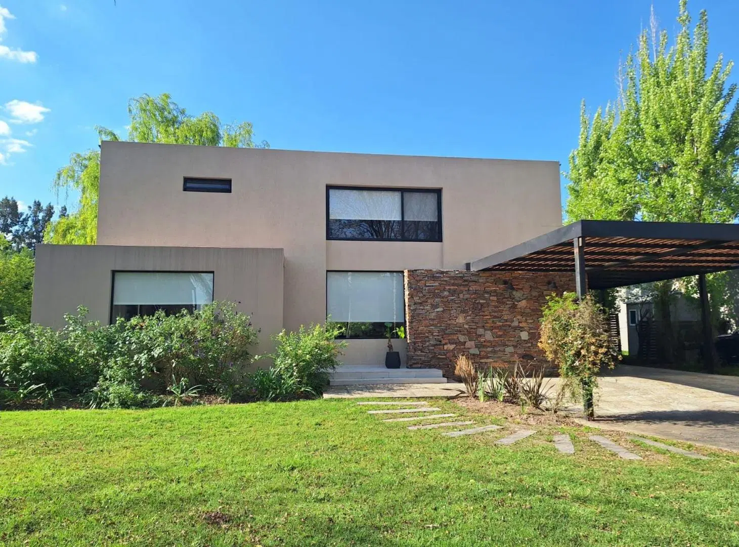 Casa en alquiler en Barrio Santa Clara -Villanueva 4