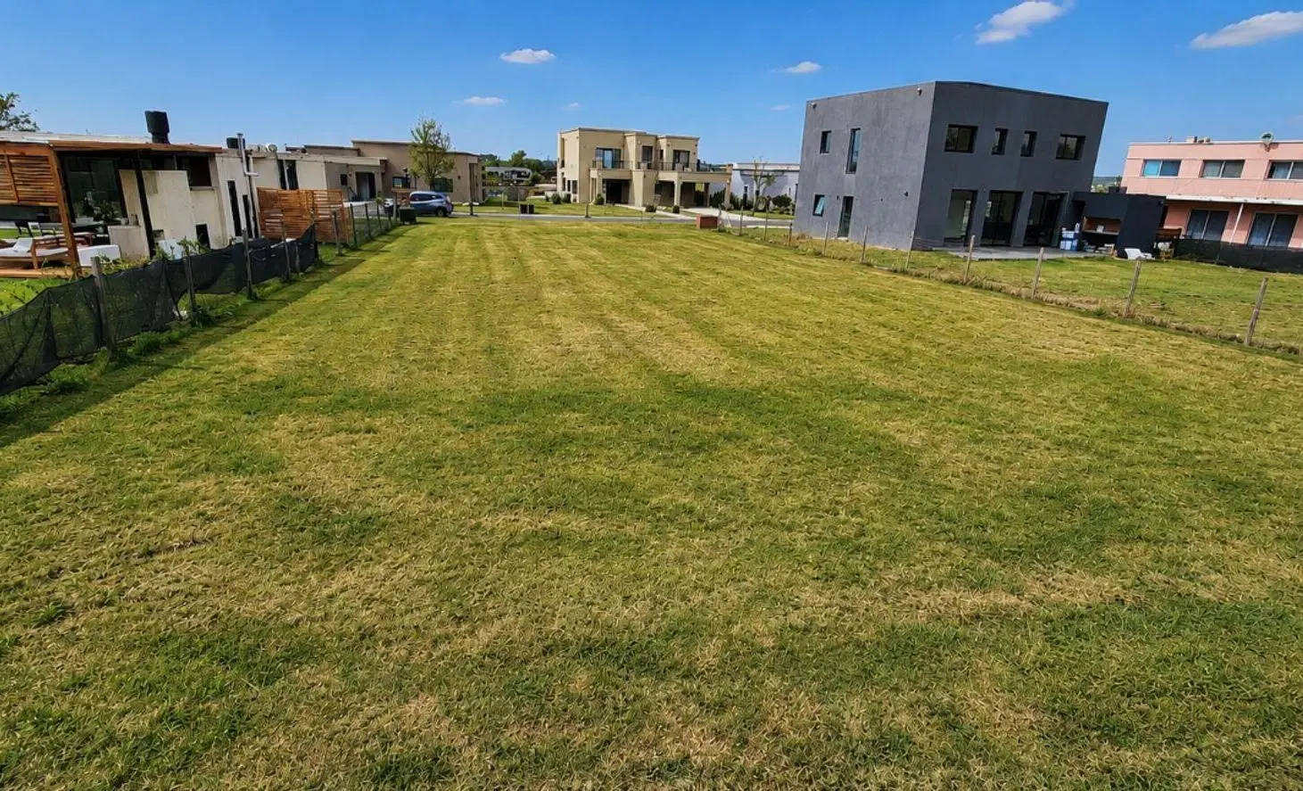 Venta de Increible Lote en San Sebastian - Area 11 2