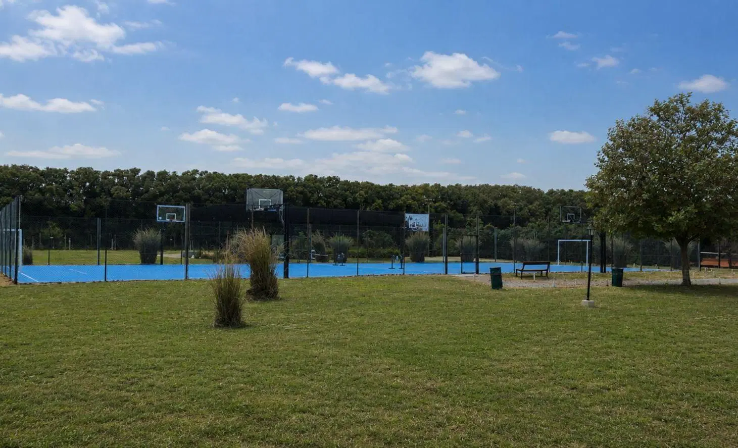 Venta de Increible Lote en San Sebastian - Area 11 3