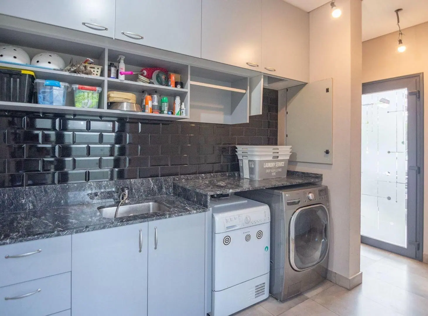 Imponente casa en venta en Santa Catalina V. Nueva 4