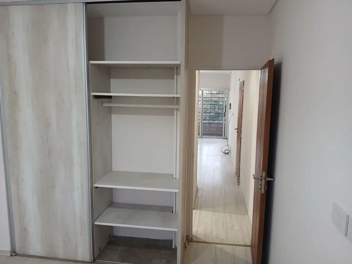 ALQUILER 2 AMBIENTES EN CASTELAR 5