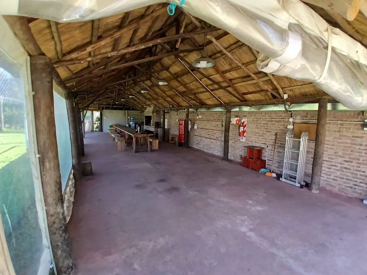VENTA LOTE CON QUINCHO GRAL RODRIGUEZ 2