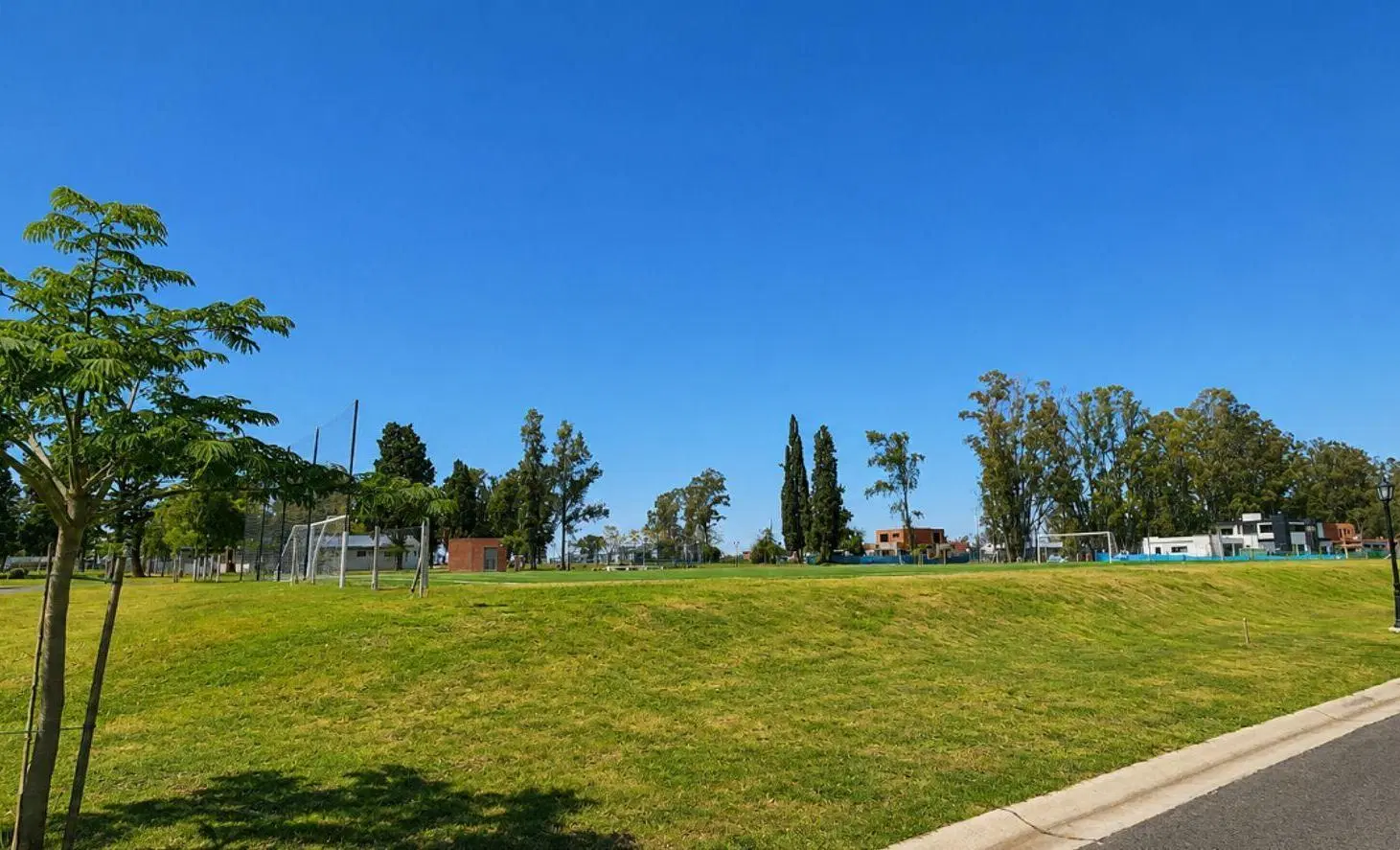 Lote en venta en Barrio Santa Sofia-Pilar del Este 5