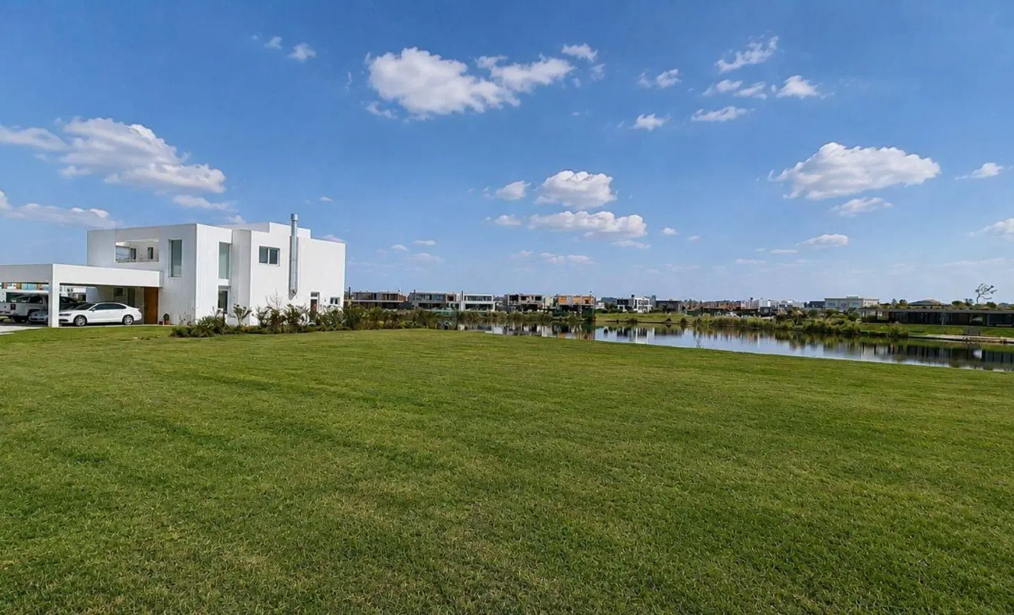 Venta de Lote en Barrio Riberas - Puertos del Lago 2