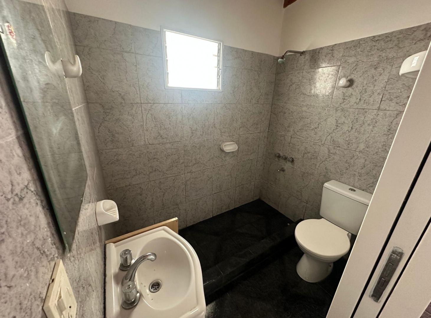 Foto de 6 Dptos - Venta en El Talar, imagen 3