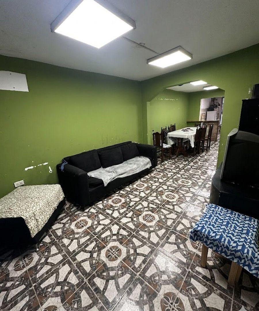 Foto de Casa en venta en El Talar + dpto independiente, imagen 1