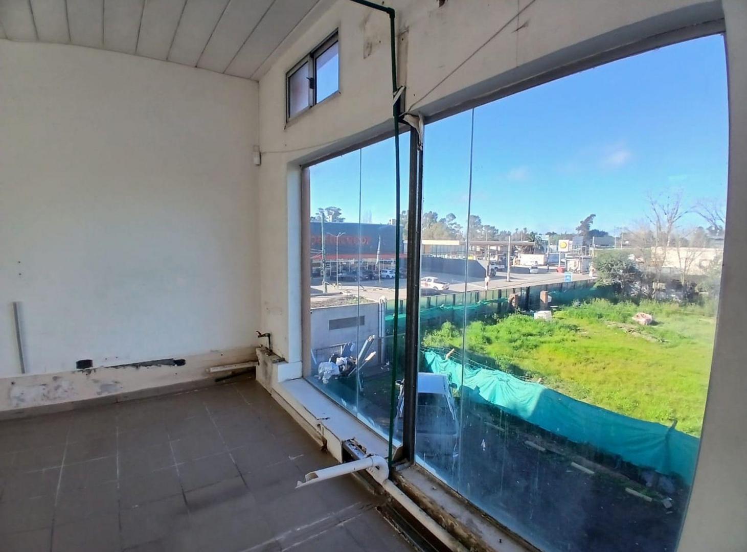 Foto de VENTA-LOCAL COMERCIAL EN SOLARES OPEN SHOP-MORENO, imagen 3