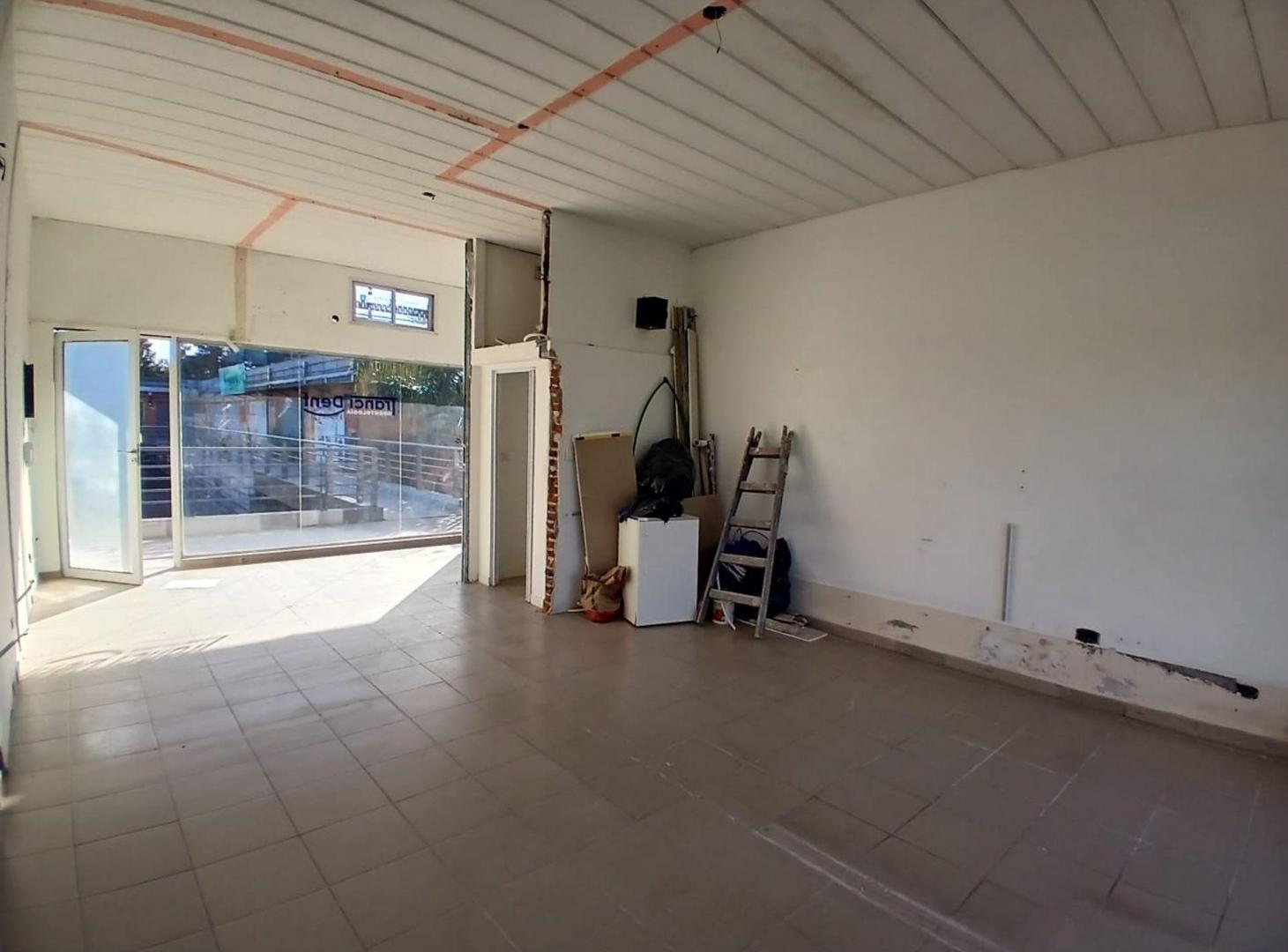 Foto de VENTA-LOCAL COMERCIAL EN SOLARES OPEN SHOP-MORENO, imagen 1