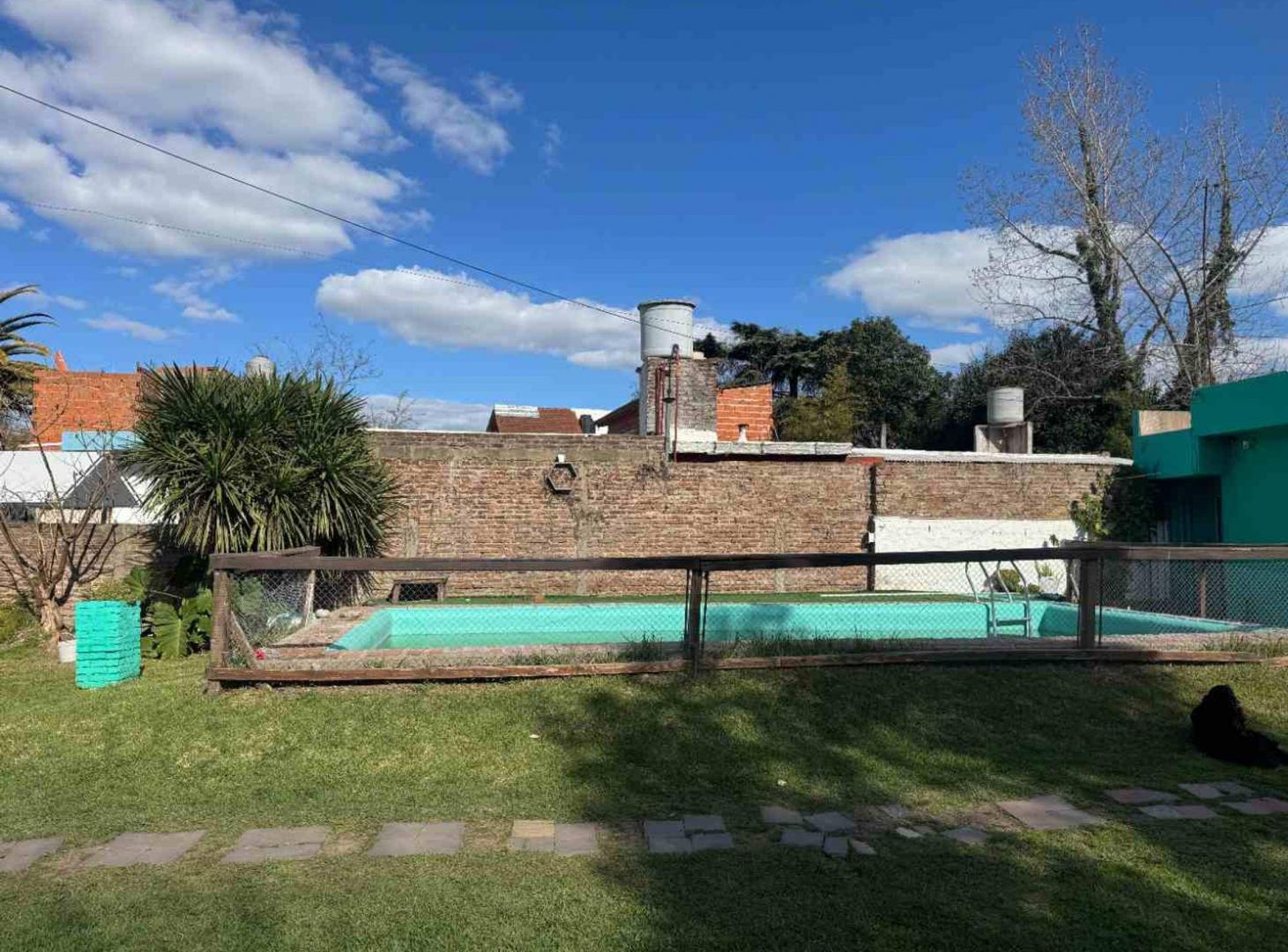 Foto de Casa 3 amb. en venta en Garín. 755 m2 s/2 lotes, imagen 2
