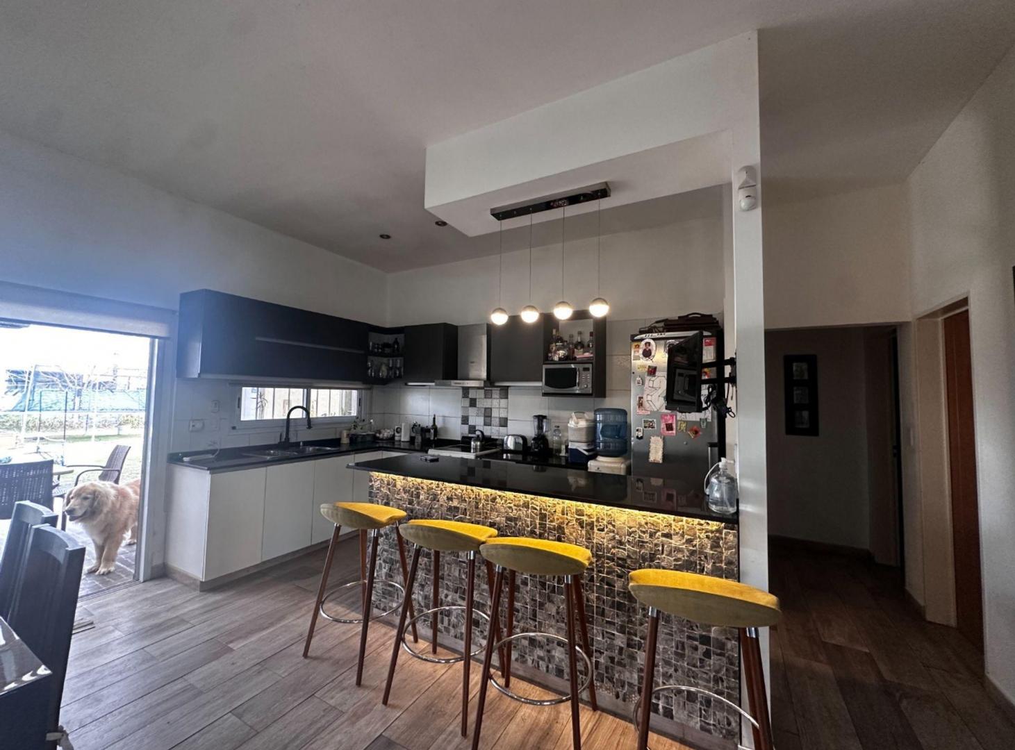 Foto de Santa Isabel 2 - CASA con 3 DORMITORIOS y PILETA, imagen 1
