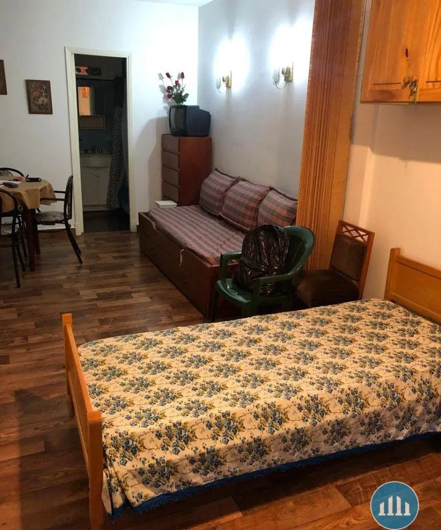 Monoambiente en pleno centro, 30 m² , muy buen estado. Ideal renta o primera vivienda. 3