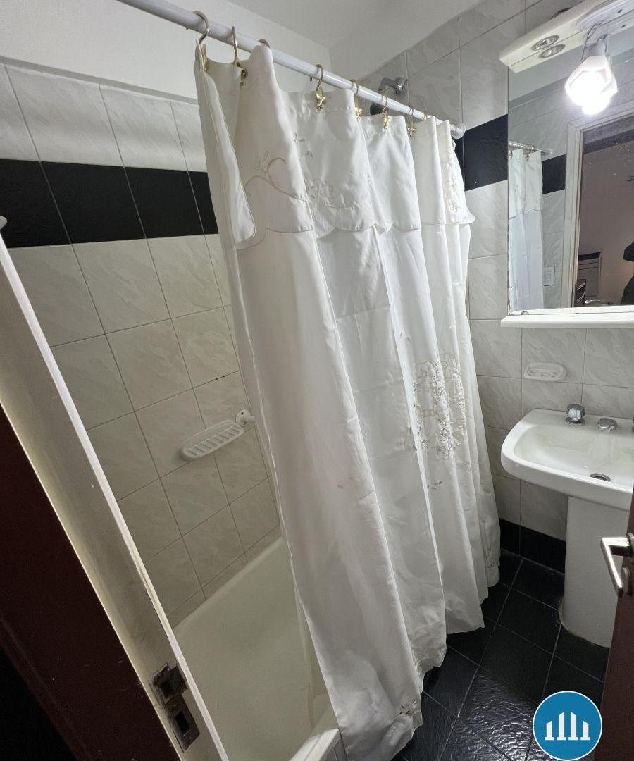 Foto de Departamento de 2 ambientes al frente - La Perla, imagen 4