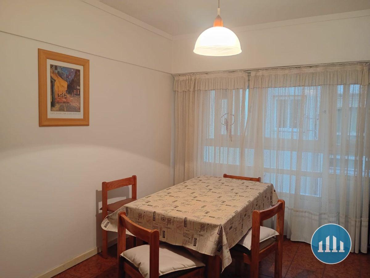 Foto de Departamento de 2 ambientes, contrafrente, céntrico, imagen 1