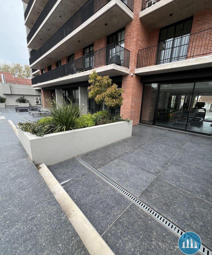 Foto de Departamento de 2 ambientes al frente con cochera y baulera - Chauvin, imagen 1