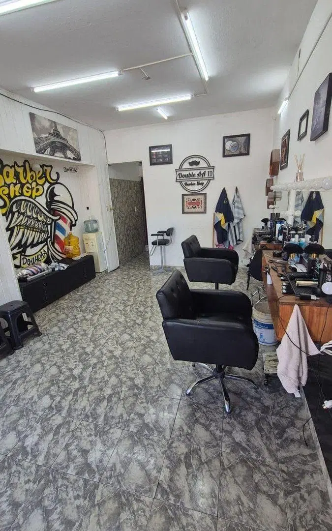 VENTA LOCAL COMERCIAL en Loma Hermosa. San Martin 3