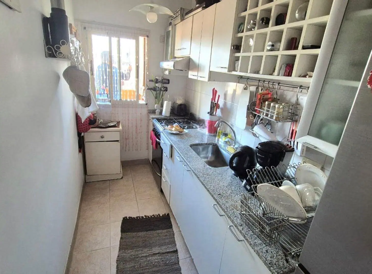 DEPARTAMENTO 3 AMBIENTES VENTA IMPECABLE COCHERA 2