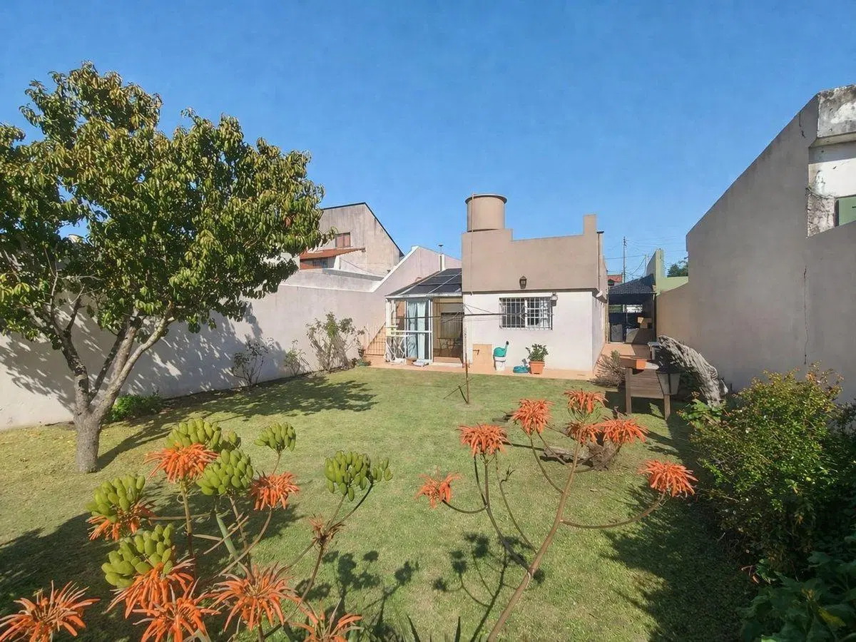 TERRENO LOTE  VENTA VILLA LUZURIAGA 4