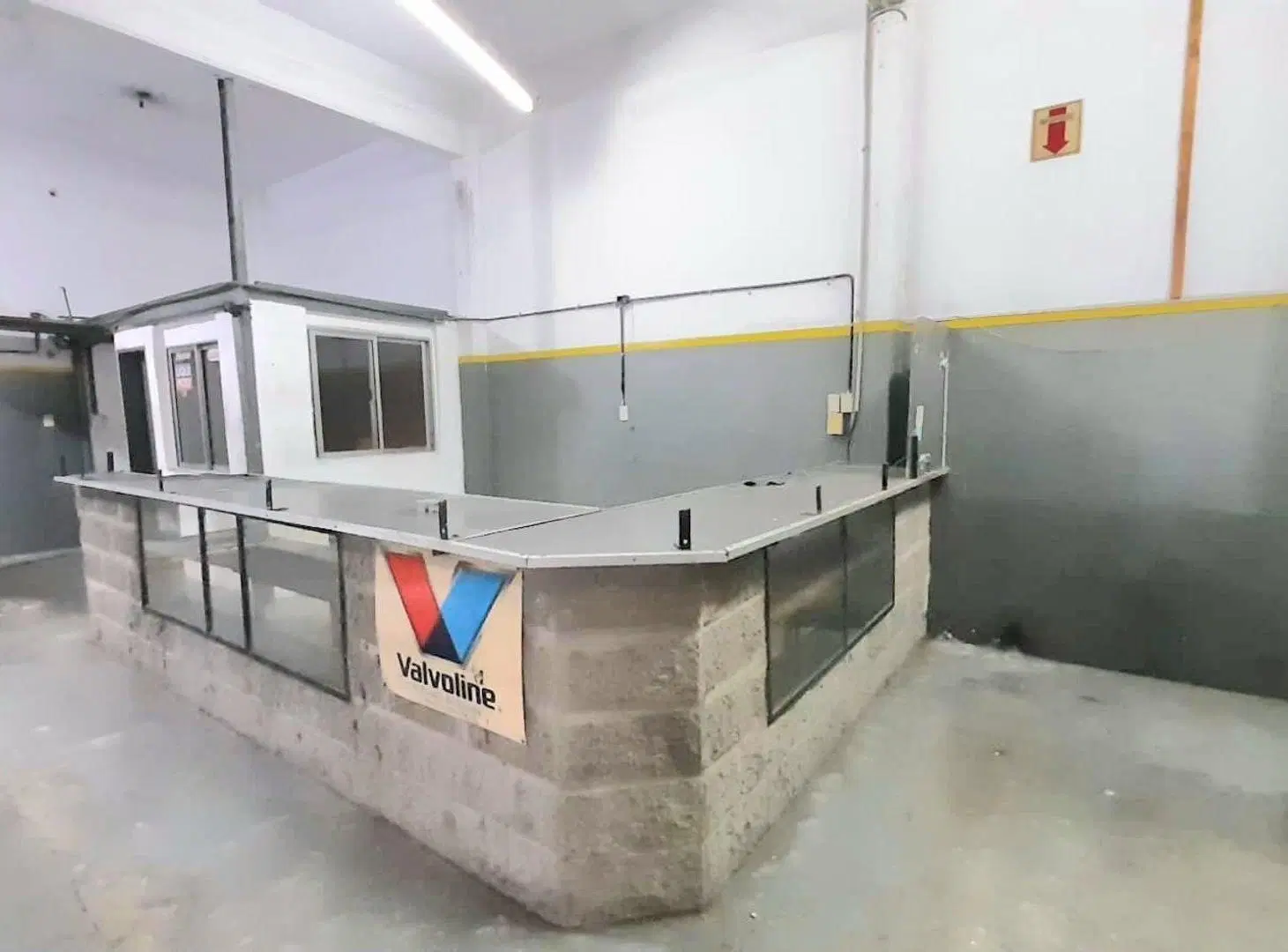 LOCAL EN ALQUILER SAN JUSTO IDEAL TALLER FOSA 5