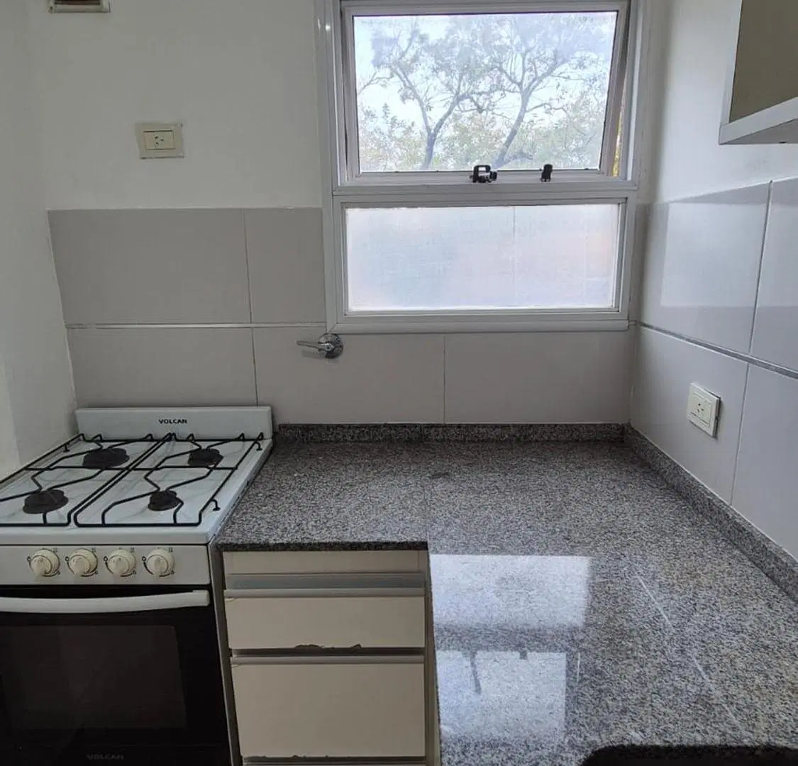 ALQUILER DEPARTAMENTO 2 AMBIENTES MORON COCHERA 4