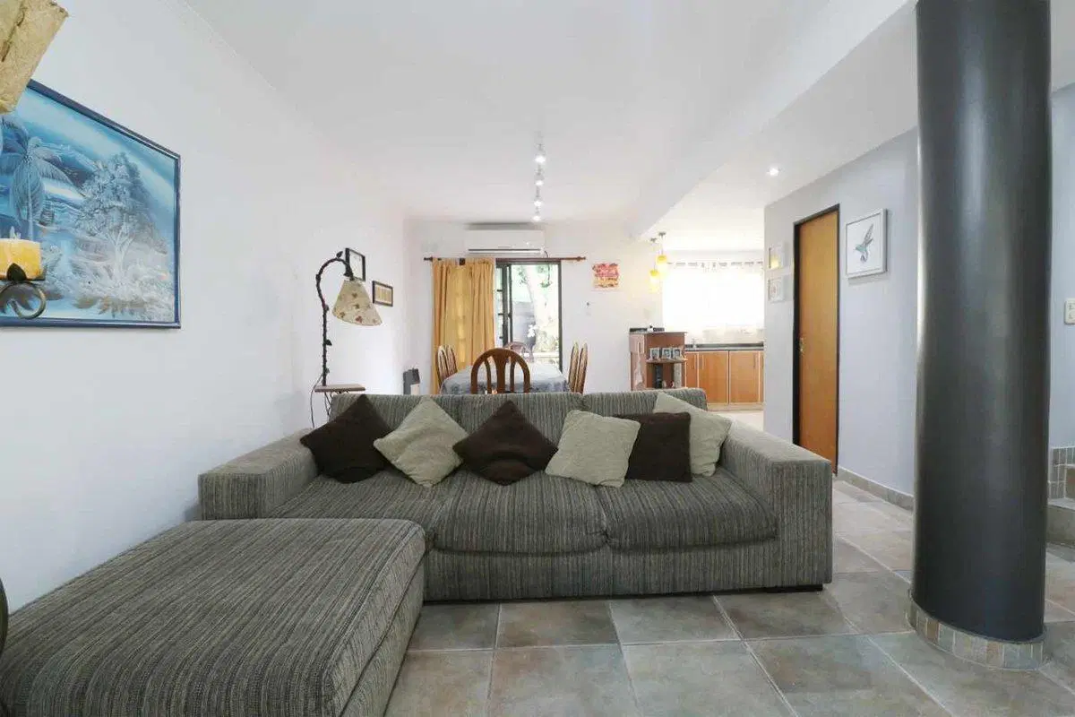 CASA 5 AMBIENTES VENTA VILLA CELINA PATIO GARAGE 5