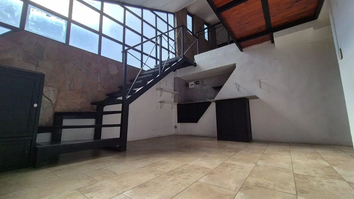 VENTA PH tipo Loft frente a la plaza 2